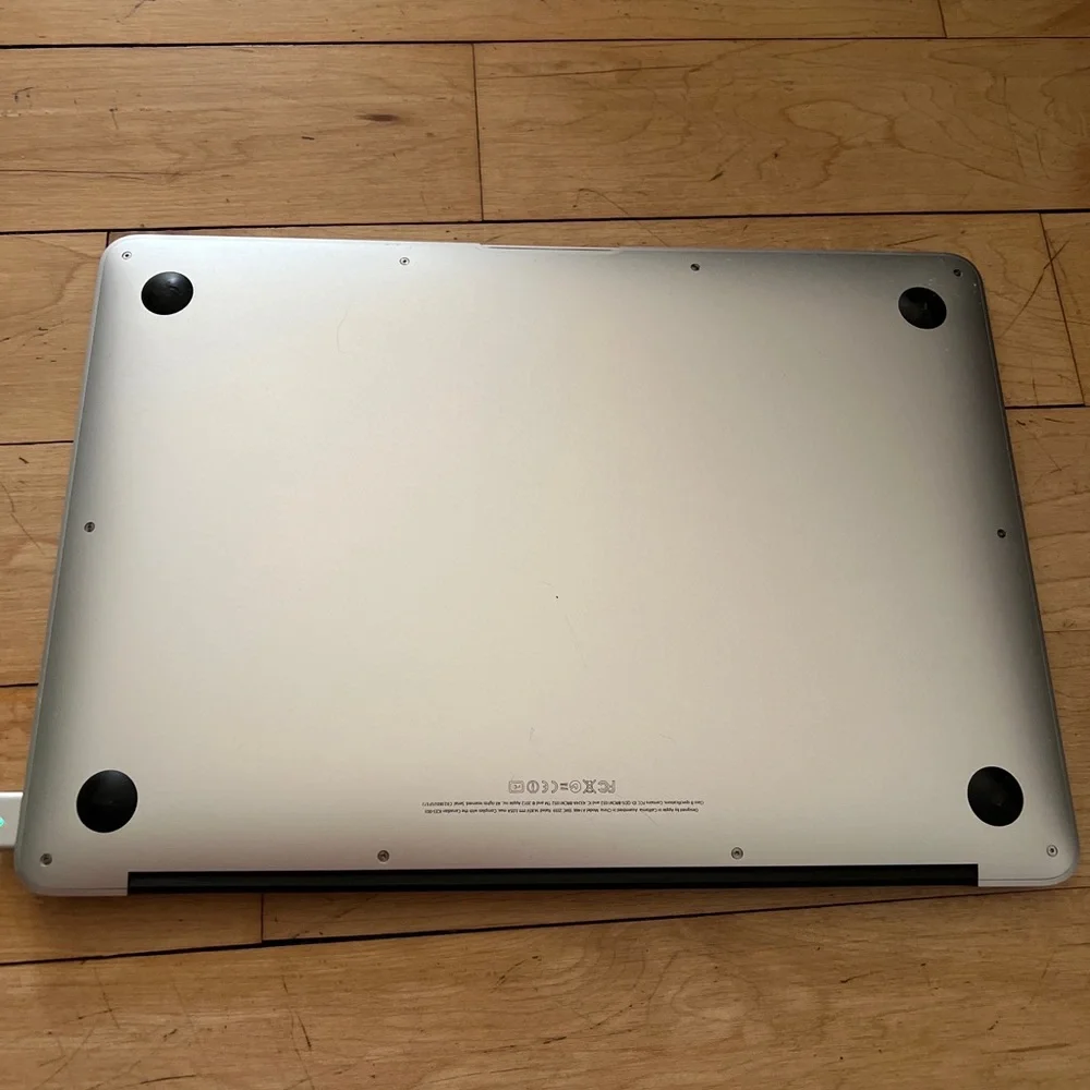 Apple MacBook Air 13 inch 2012